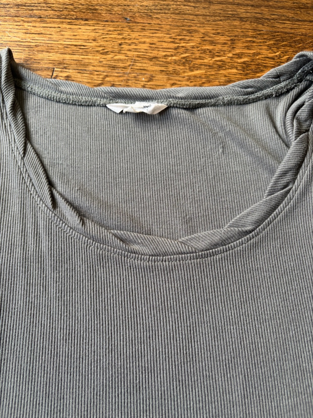 Splendid Ribbed Tank Tops - Picture 3 of 9